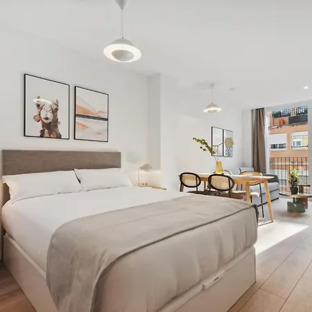 Limehome Valencia Carrer Del Pare Palau I Quer Exterior photo