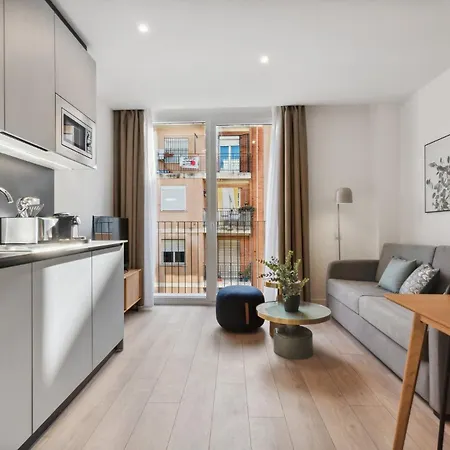 Limehome Valencia Carrer Del Pare Palau I Quer Exterior photo