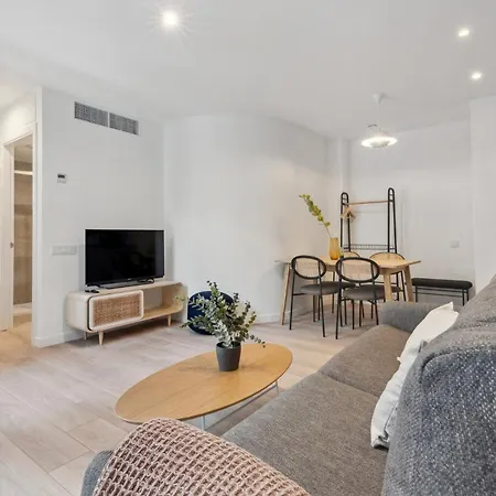 Limehome Valencia Carrer Del Pare Palau I Quer Exterior photo
