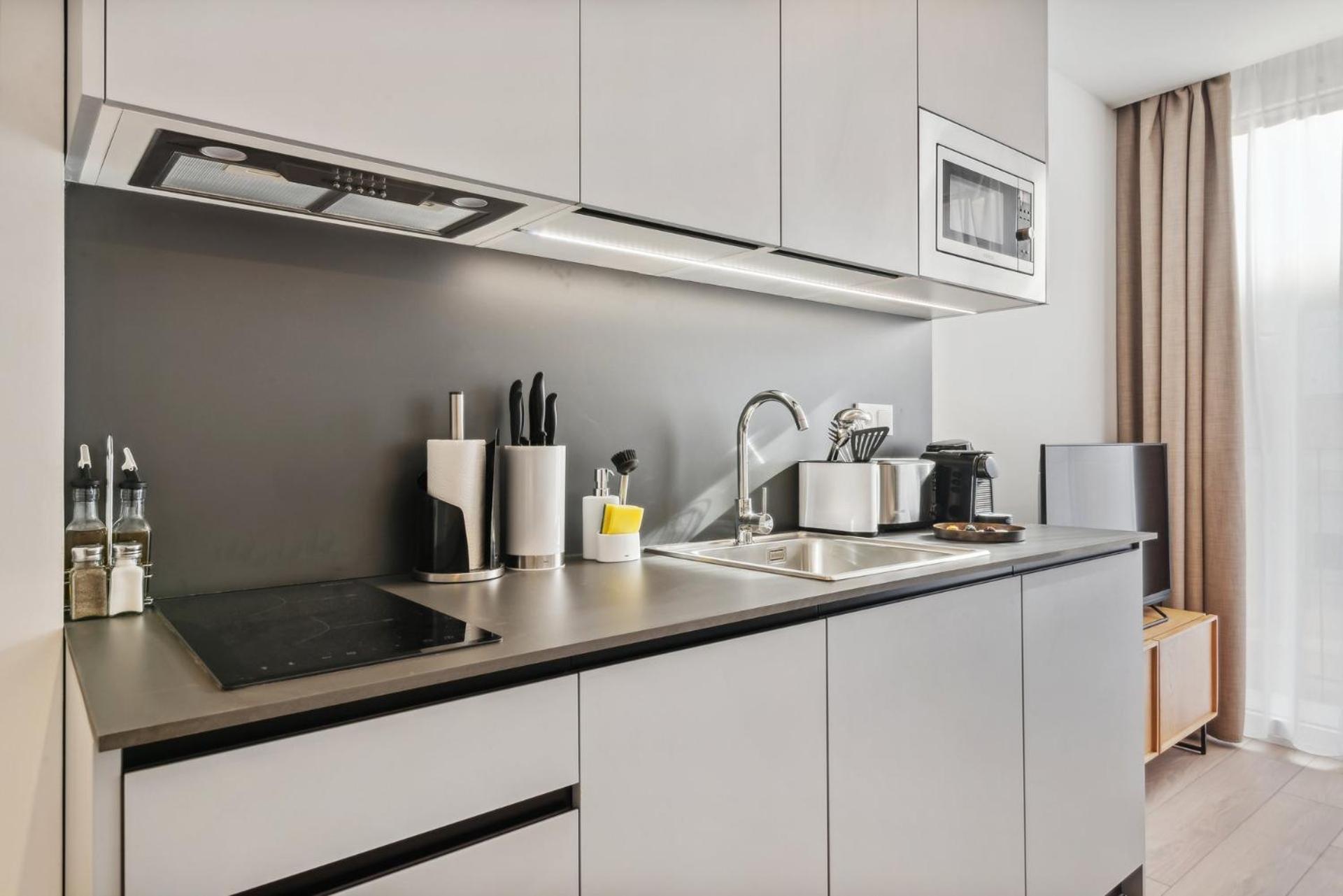 Limehome Carrer Del Pare Palau I Quer Valence