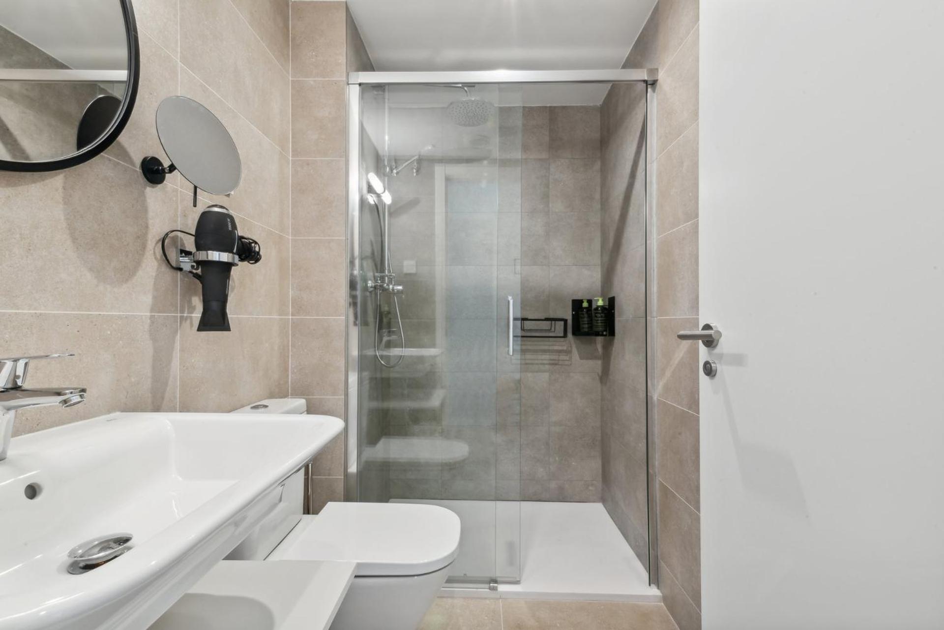 Appartement Limehome Carrer Del Pare Palau I Quer *