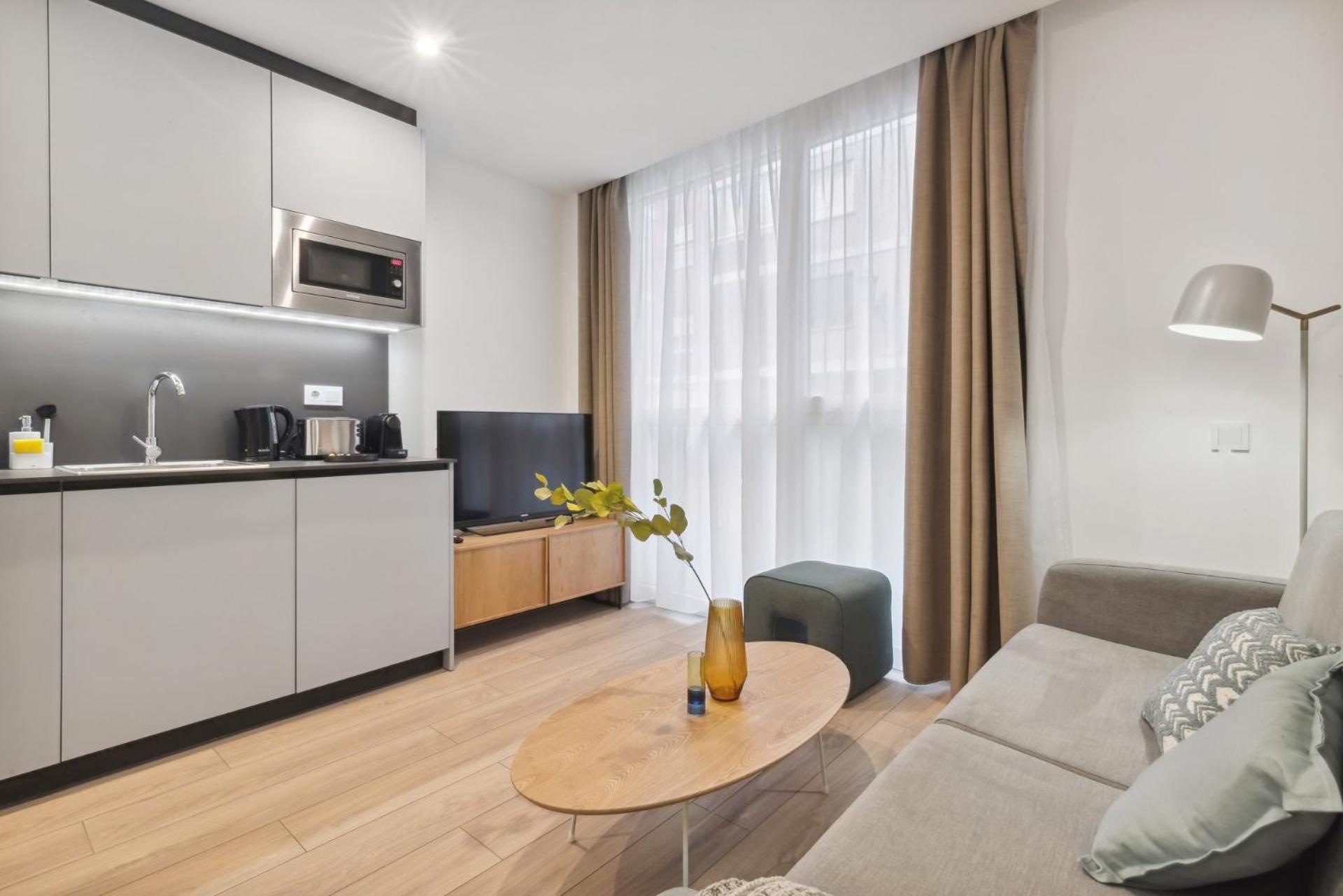 Limehome Carrer Del Pare Palau I Quer Appartement Valencia